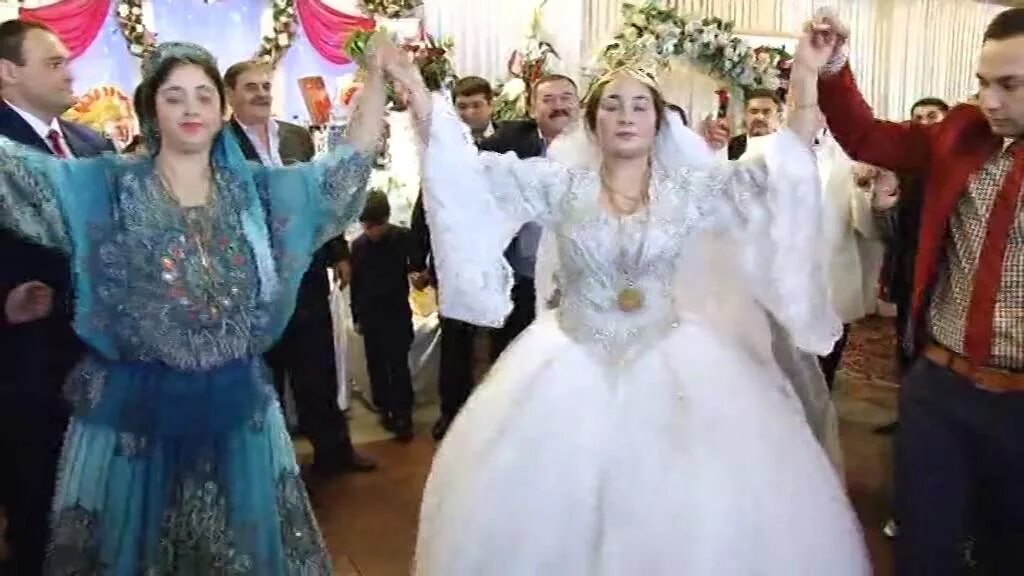 Свадьбы цыганская алатырь. Цыганские свадьбы волгоградские. Балканские цыгане свадьба. Цыганские свадьбы 2022. Свадьбы цыганская алатырь.