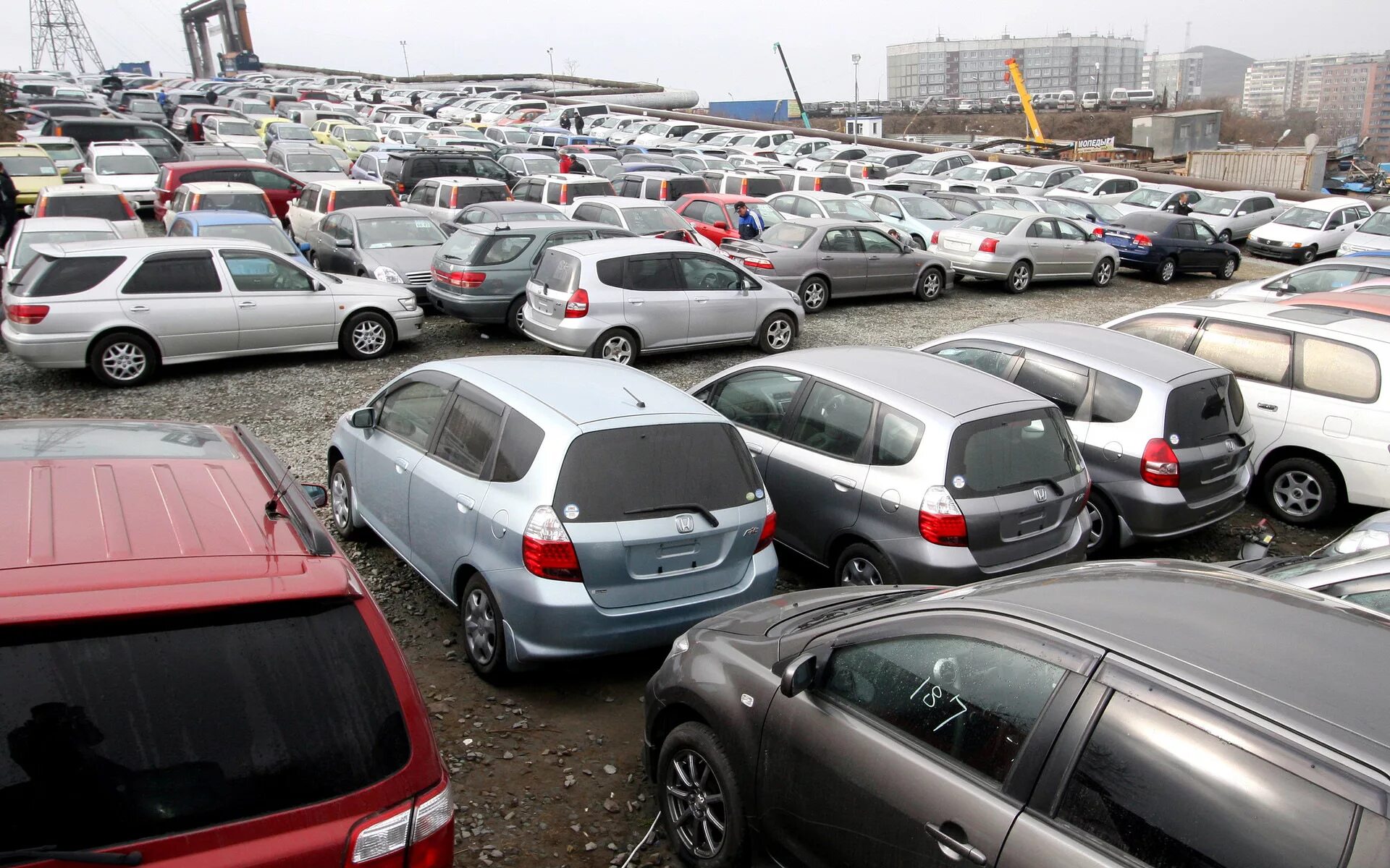 Auto ru vladivostok. Японский рынок автомобилей. Авторынок зелёный угол. Продажа машины. Машины для японского рынка.