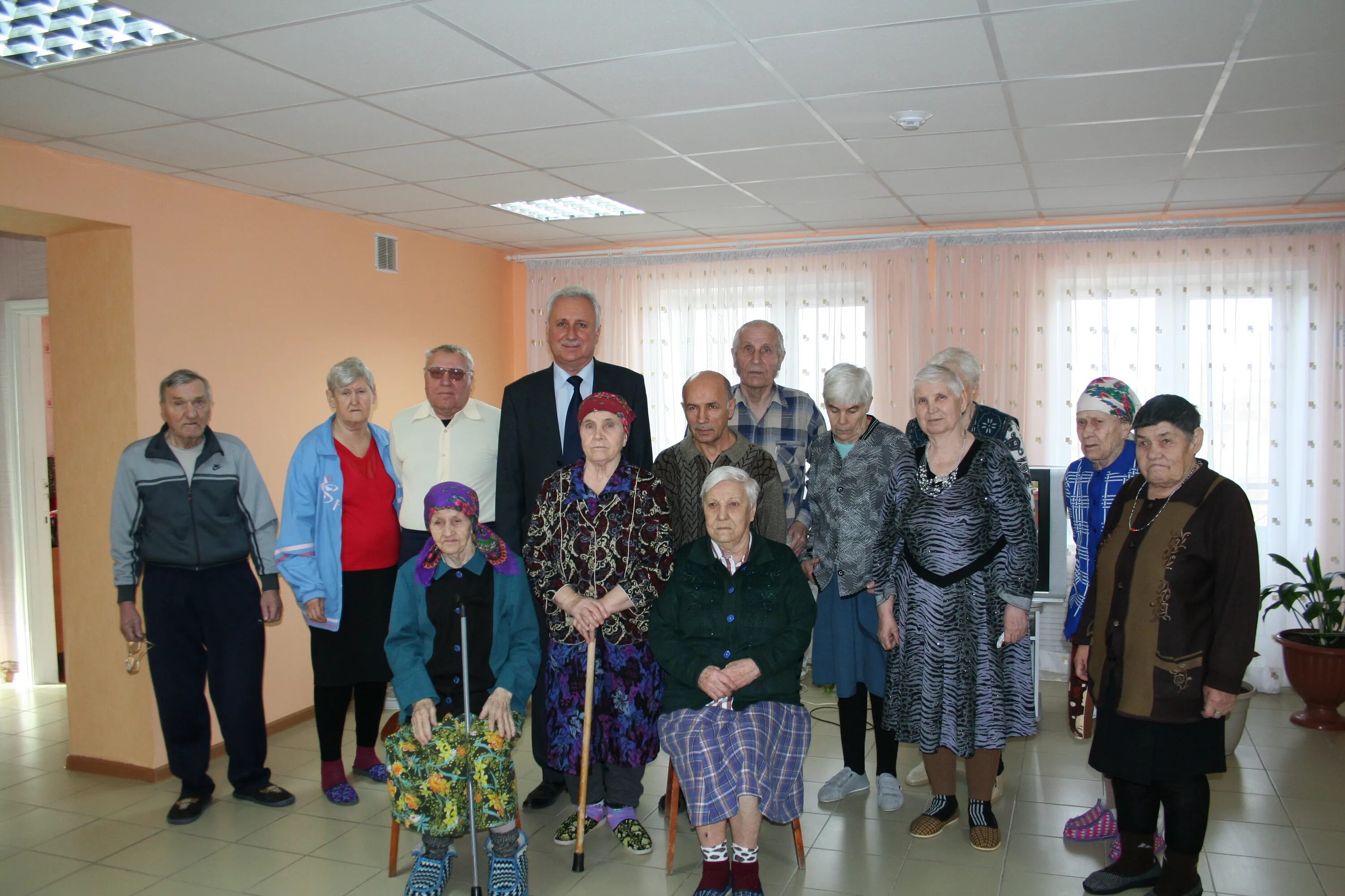 дом-интернат для престарелых и инвалидов рыбинск батова 58. директор дом интернат. сукпакский специальный дом-интернат. директор школы сукпак. первомайский дом интернат для престарелых и инвалидов щекино.