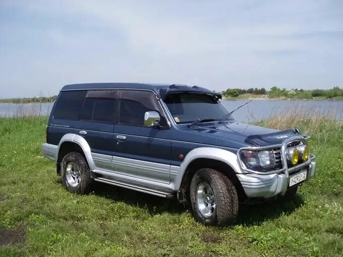 Mitsubishi pajero 93 год. Митсубиси паджеро 93 года. Митсубиси паджеро 93 года дизель. Mitsubishi pajero 1993 года. Митсубиси паджеро 93г.