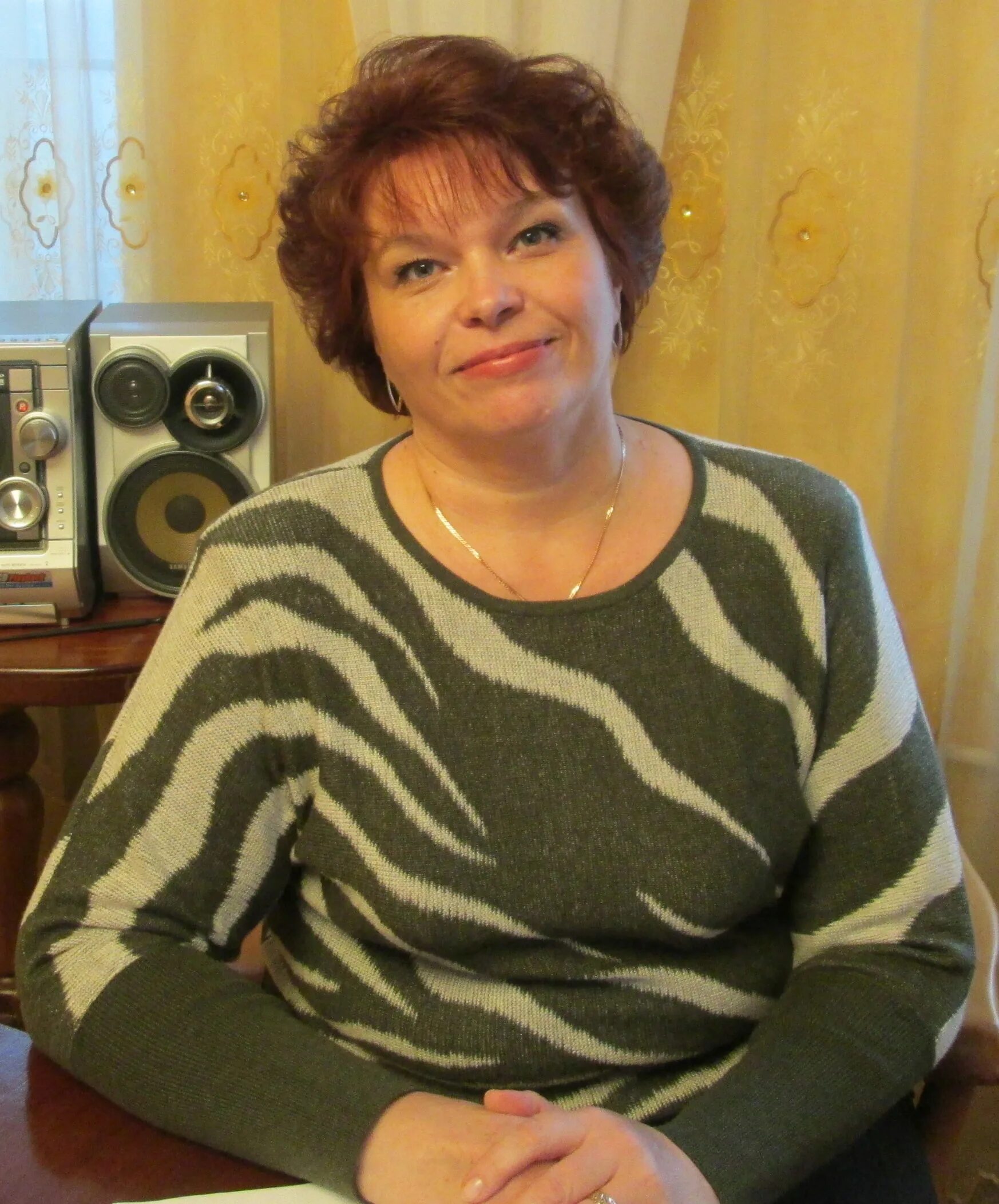 показать елену николаевну