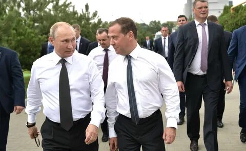 В 2011 году принял