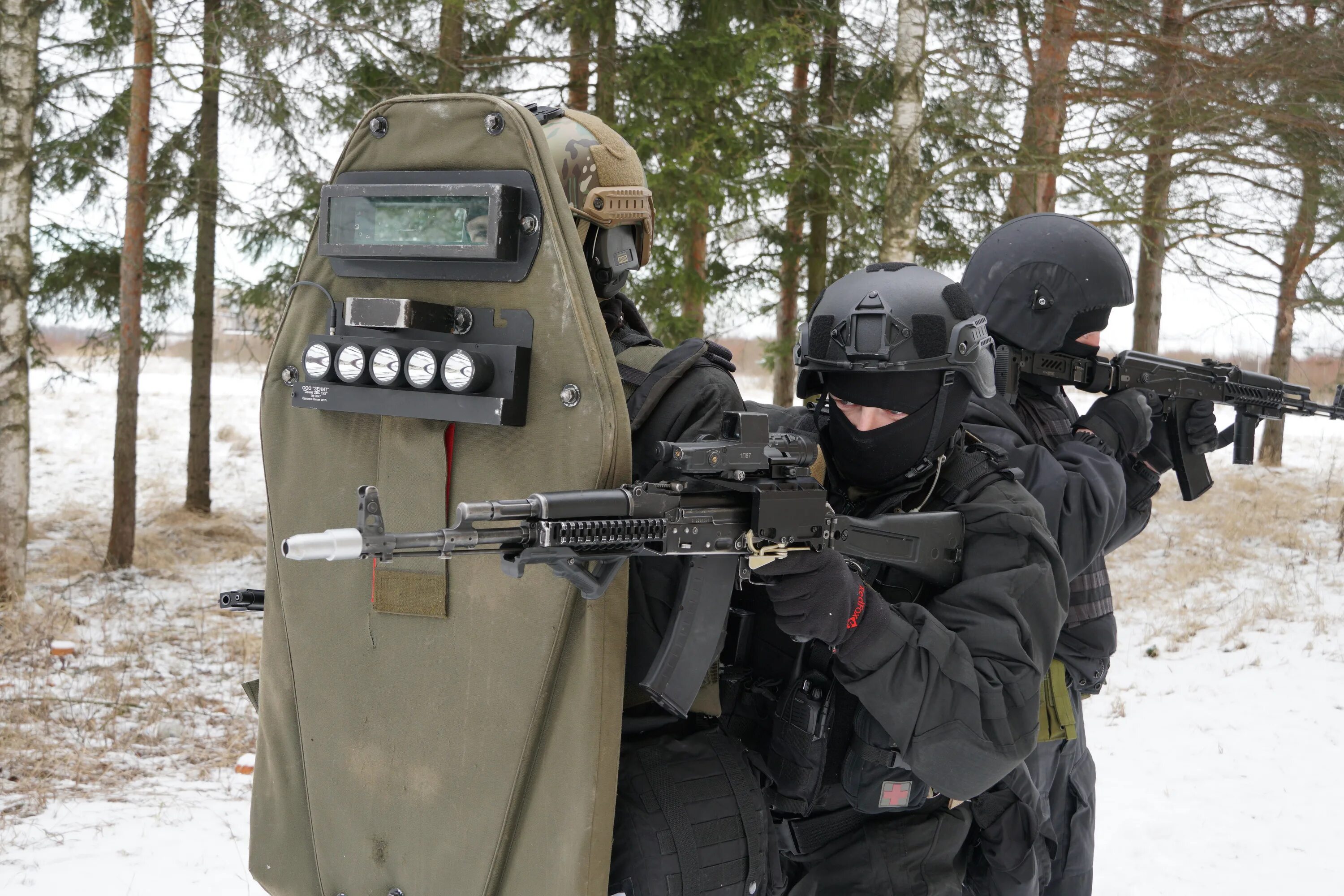 Собр 1 8. Собр сериал бизон. Собр росгвардия. Собр булат росгвардии. Спецназ собр.