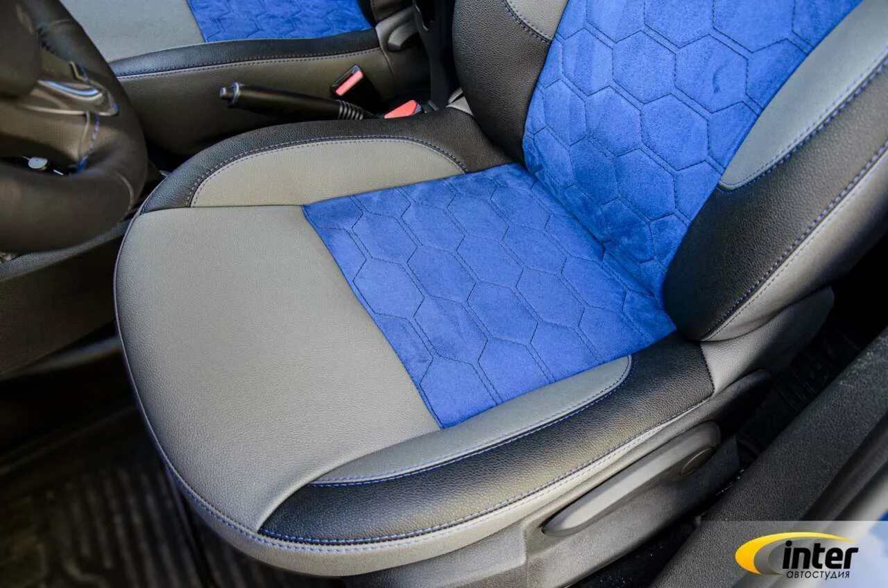 Чехлы логан 2. Чехлы на рено логан 1. Авточехлы логан 2. Чехлы рено логан 2 ромб белый. Чехлы логан 2 жаккард/экокожа.