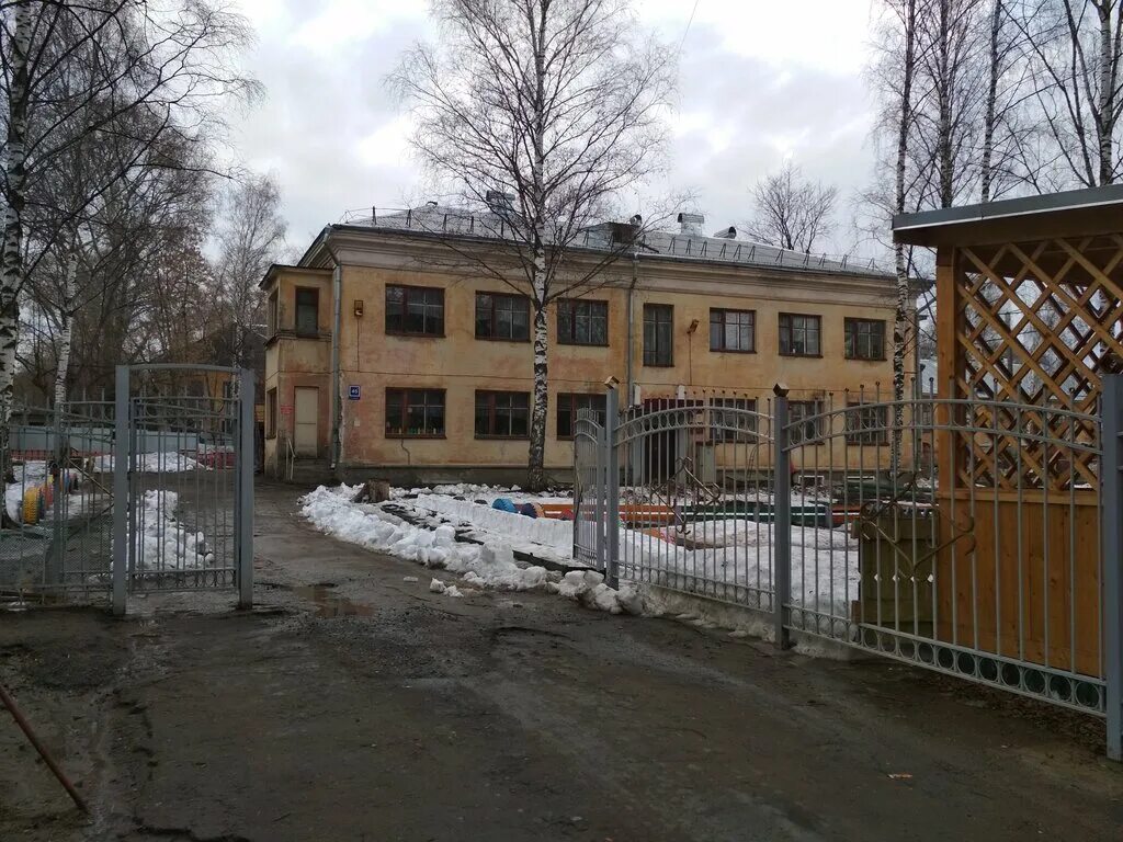 204 садик киров. Детский сад 204 барнаул. Детский сад 331 омск. Свердлова 28а киров. Сад 130 рязань.