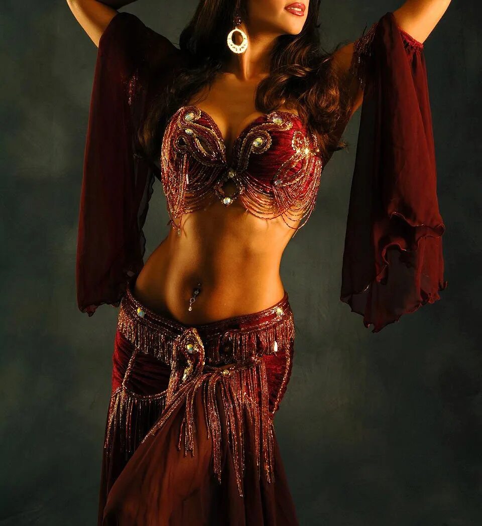 Arabcha raqs. Белли дэнс танец живота. Беллиданс танец живота. Восточная танцовщица.