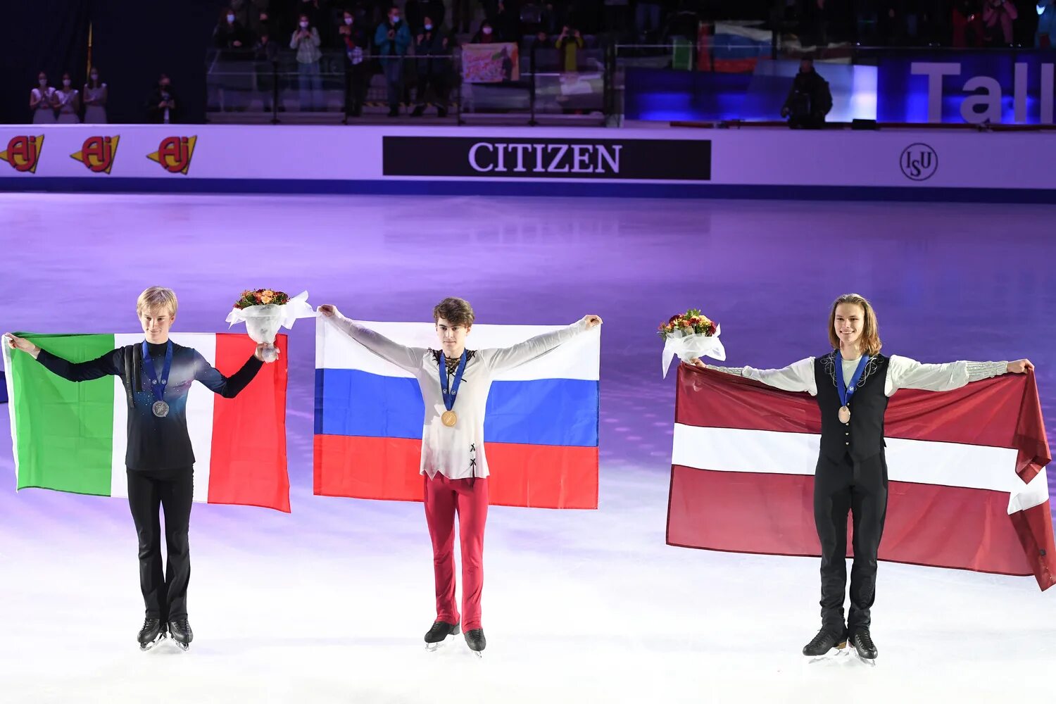 Чемпионат европы россия результат. Медали чемпионата России по фигурному катанию 2022. Фигурное катание Чемпионат Европы 2022. Медали чемпионата Европы по фигурному катанию 2022.