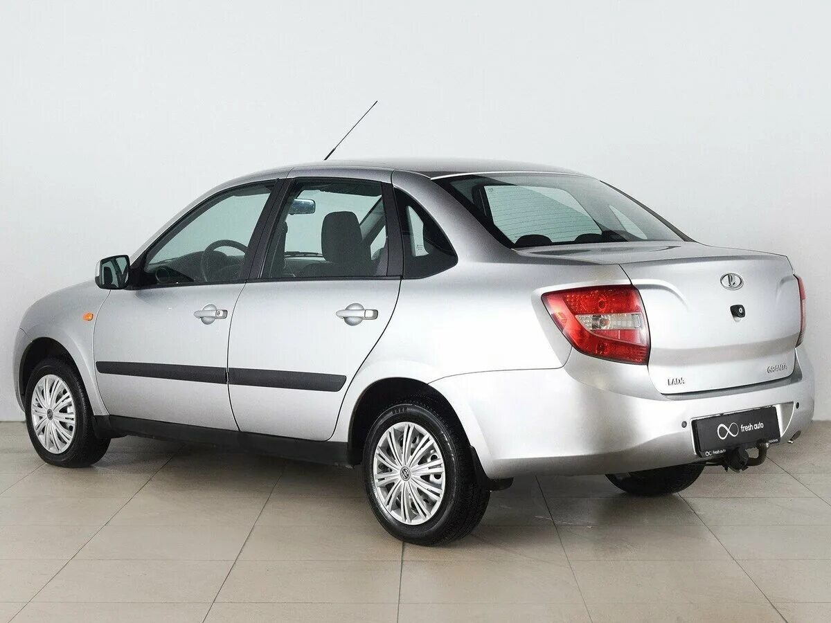 Купить б/у Lada (ВАЗ) Granta I 1.6 MT (87 л.с.) бензин механика в Нижнем Новгоро