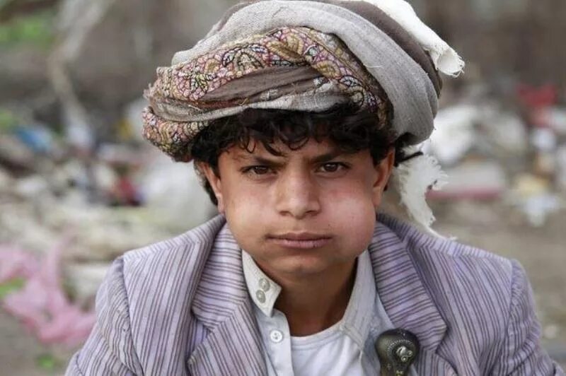 Йеменцы мужчины. Йемер. Хуситы кат. Кат трава сомали. Йемер.