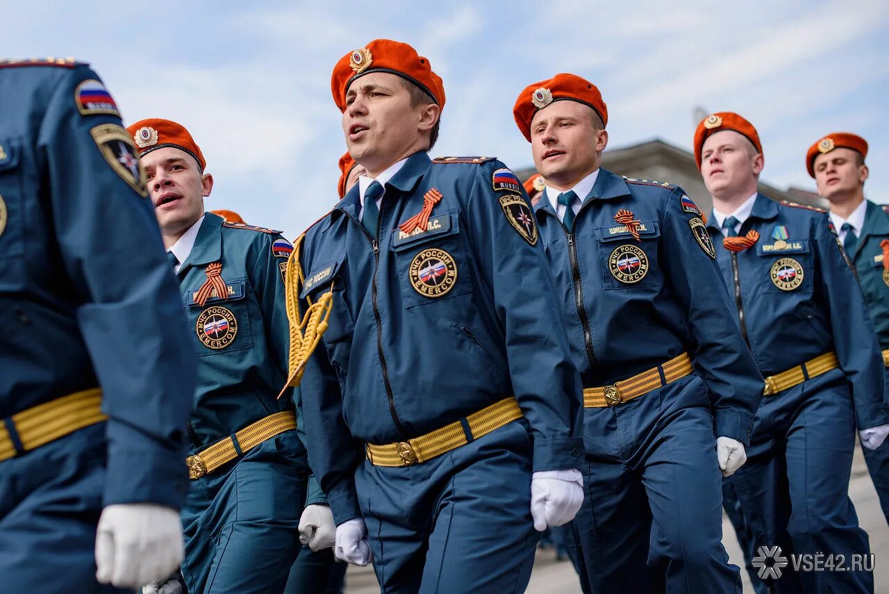 Девиз мчс. Девиз пожарных россии. девиз пожарной охраны россии. лозунг пожарных россии. девизы пожарных россии.