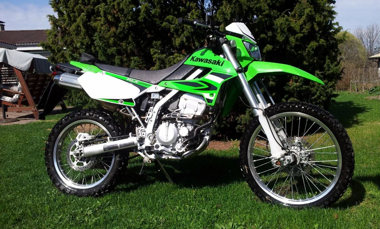 Ninja 250r 2012. Кавасаки 250 отзывы. Мотоциклы kawasaki 250 кубовый. Kawasaki ex250r. Кавасаки ниндзя 250 характеристики.