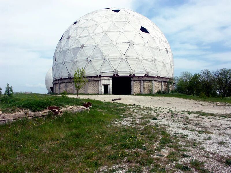 Базы на шаре. Обсерватория Мысхако. Гора Колдун Новороссийск обсерватория. Мысхако Маяк. Гора Колдун Мысхако шары.