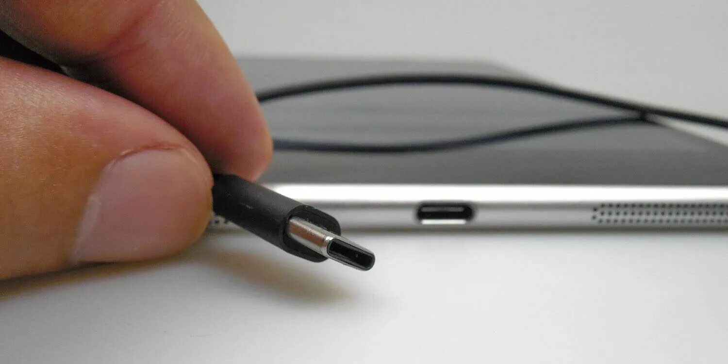 Заменит ли type c. Ipad pro usb c. ipad pro 2025 разъём зарядки. ipad 11 pro usb type-c. ipad pro 12 разъем type c.