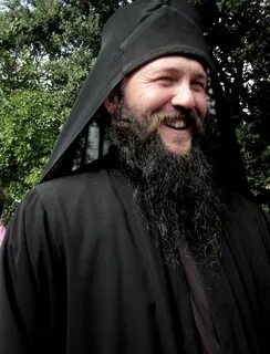 Монах лица