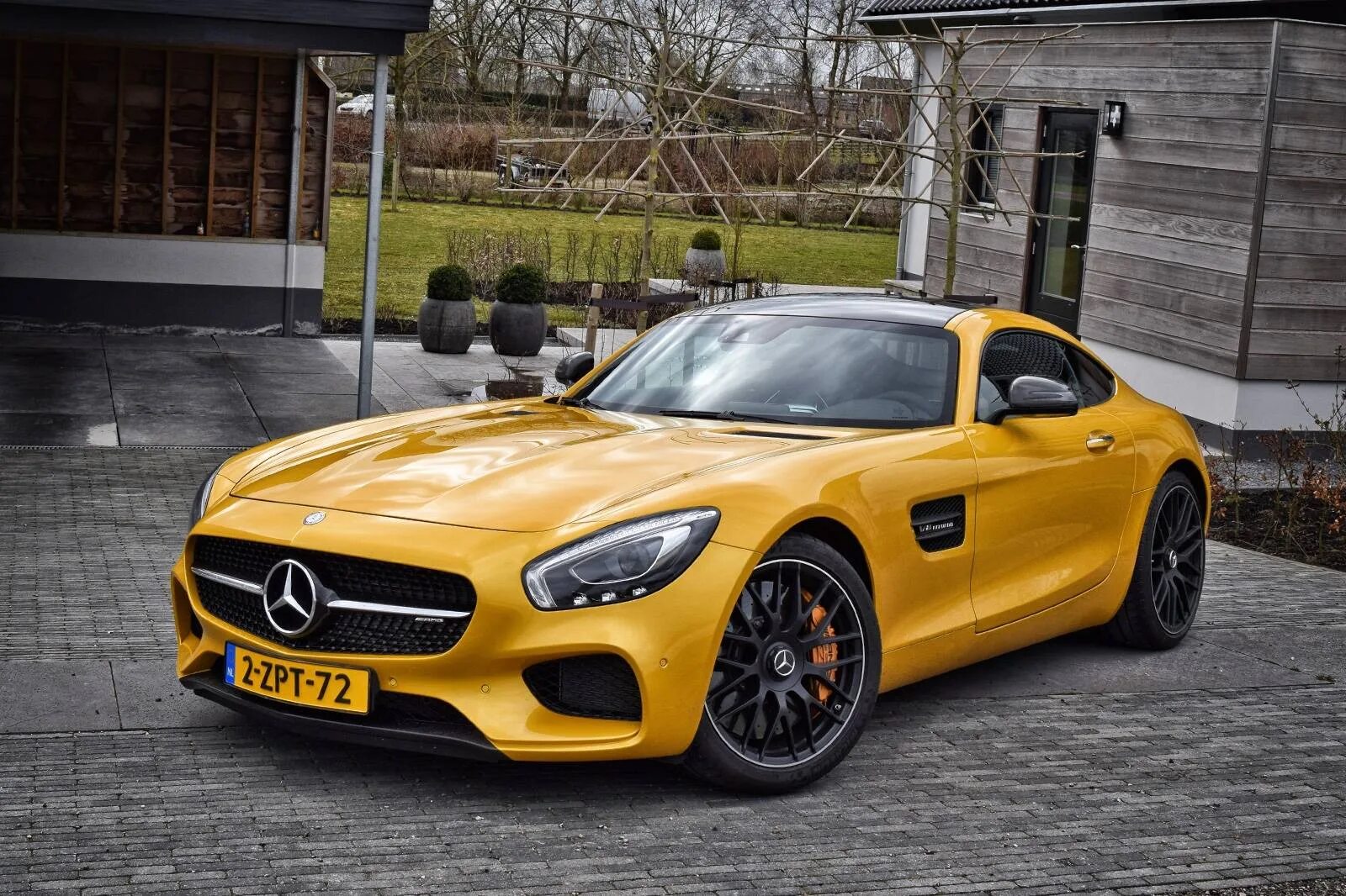 Купить amg gt. Мерседес АМГ ГТ. Мерседес АМГ gt s. Mercedes AMG GTS. Mercedes Benz AMG gt s.