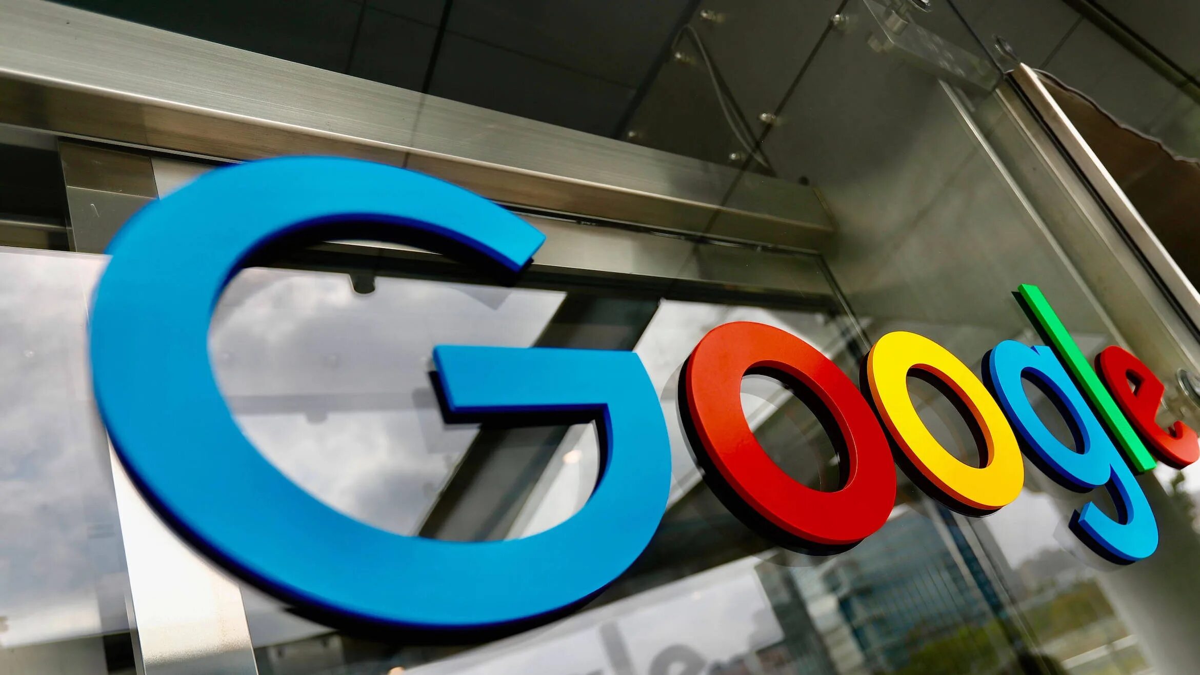 Гугл штраф. Офис Google в России. Гугл уволил сотрудников. Гугл санкции 2022. Гугл закрывается в россии