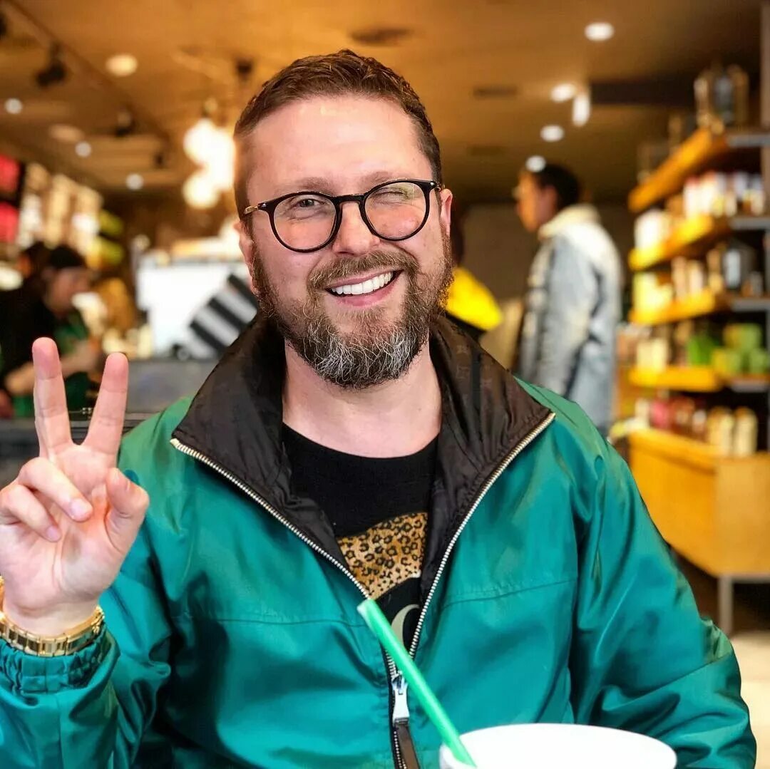 Блоггер анатолий шарий. Анатолий шарий фото. Блоггер шарий последнее на ютубе. Блоггер шарий последнее на ютубе. Блоггер шарий последнее на ютубе.