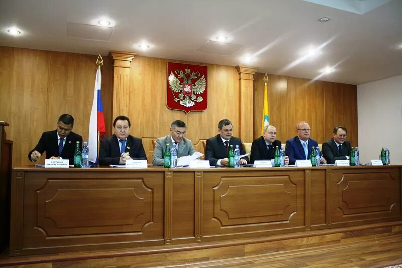 судьи верховного суда калмыкия элиста. верховный суд элиста. верховный суд республики калмыкия. суды республики калмыкия. суд верховный республики элиста.