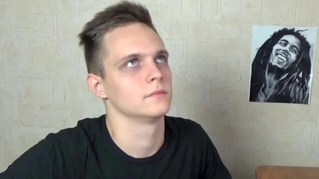 Алекс люсик. Люсик блоггер. лицо люсика. алекс люсик улыбается.