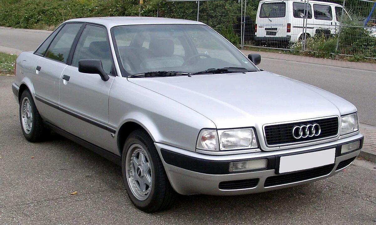 Купить ауди б4 в белоруссии. Audi 80 b4. Ауди 80 б4. Audi 80 b4 1991. Audi 80 v (b4).