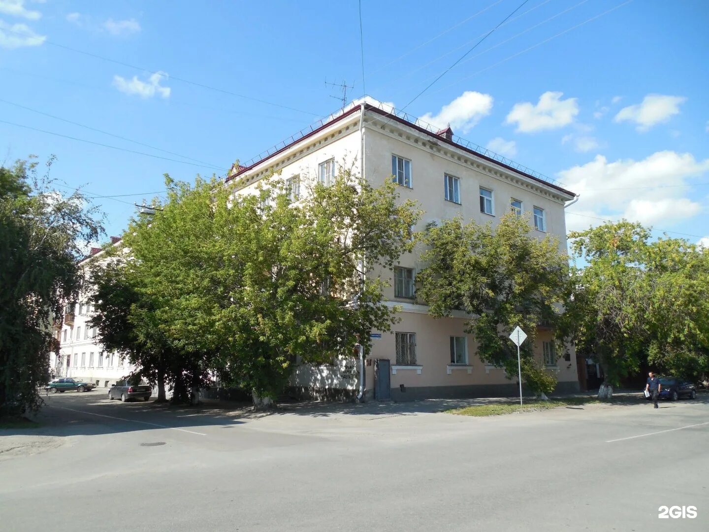 Комсомольская улица курган. Комсомольская 24 работа. Комсомольская 24 курган. Комсомольская 24 работа. Магазин надежда курган комсомольская 20.