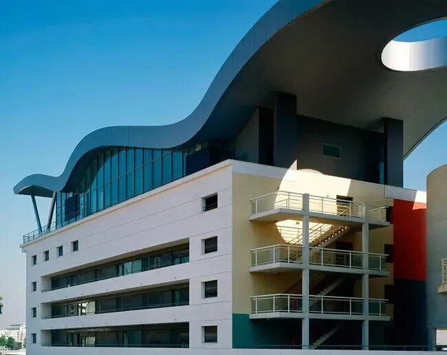 Де архитектор. Cidade das artes кристиан де портзампарк. Дом ритвельда шредера 1924. Жилой дом шредер в утрехте, арх. Геррита ритвельда архитектор.