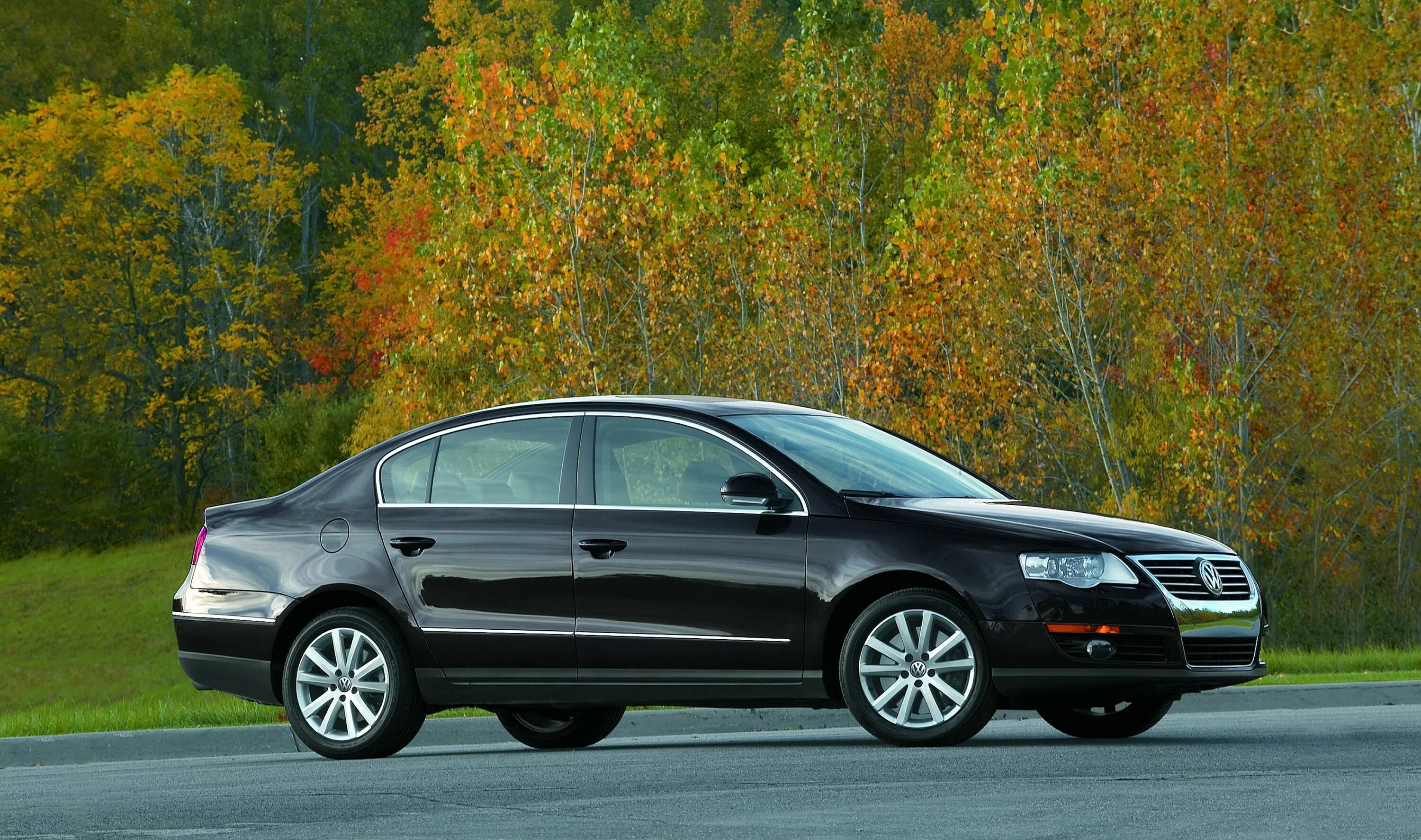 Б6 40. VW Passat b6. Фольксваген Пассат в6 седан. Volkswagen Passat b6 седан. Volkswagen Passat b6 сидан.