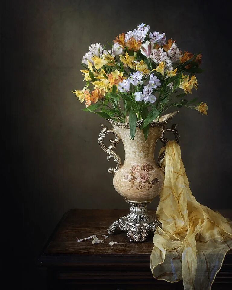 Photo Gallery * Still life Photos * 1x.com Натюрморт, Краска, Белые букеты