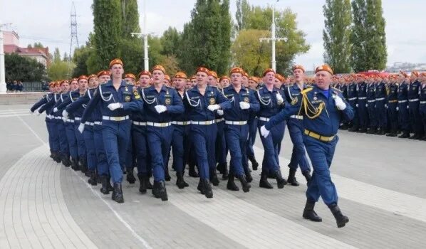 Гу мчс россии по воронежской. Ви ГПС МЧС РФ Воронежский. Академия МЧС Воронеж. Воронеж пожарный институт. Воронежский институт государственной противопожарной службы МЧС РФ.