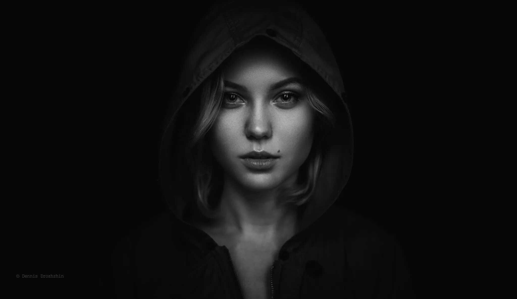 Зову из темноты
