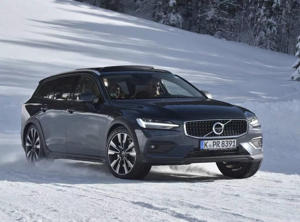 Volvo v60 Cross Country 2021. Volvo v60 Cross Country 2022. Вольво v60 Cross Country 2020. Вольво кросс Кантри v60 2021. Country 2021