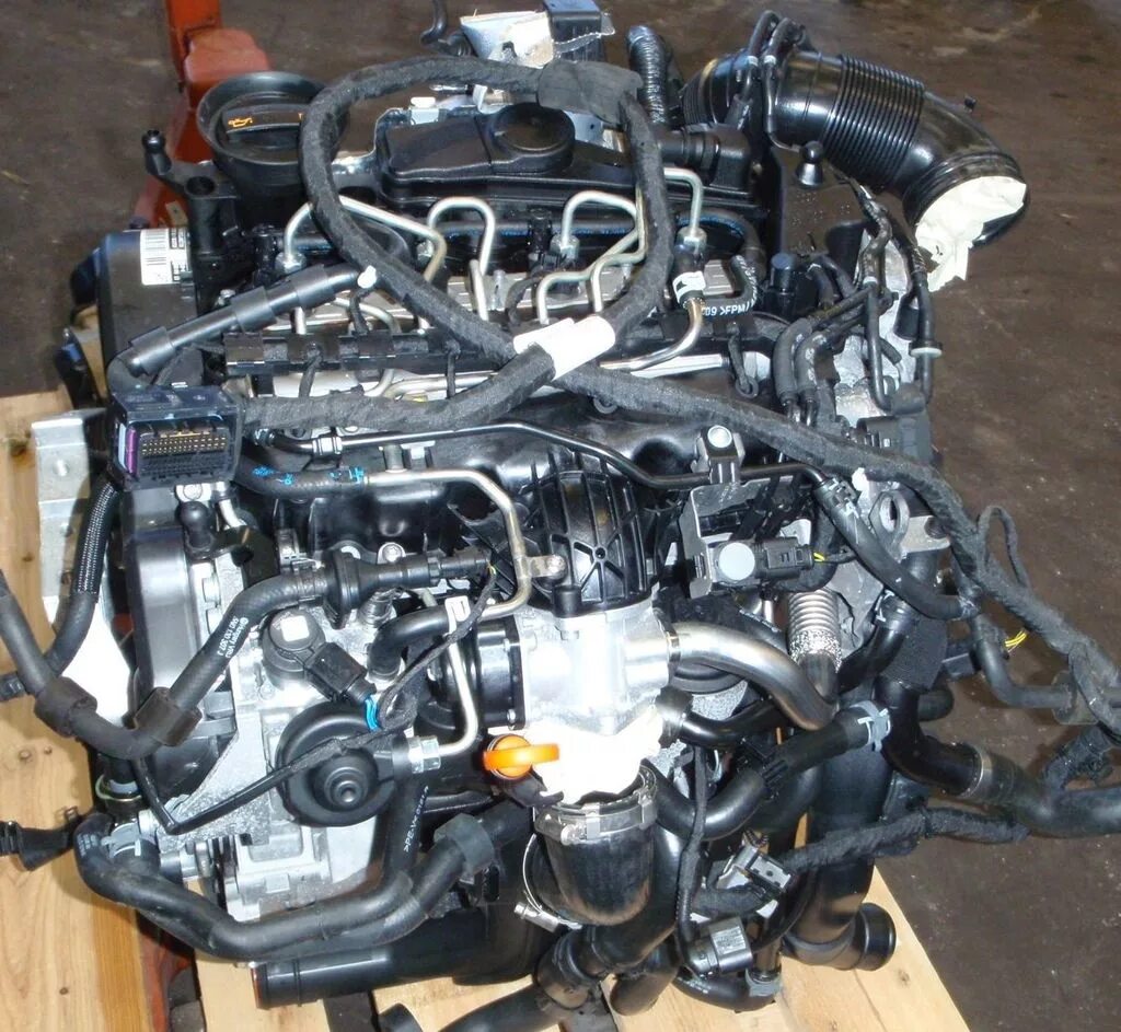 Дизель volkswagen 2.0. Volkswagen с двигателем 2.0 TDI. Мотор CBAB 2.0 TDI. Двигатель CFFB 2.0 TDI. Двигатель BKD 2.0 TDI 140 Л.С.