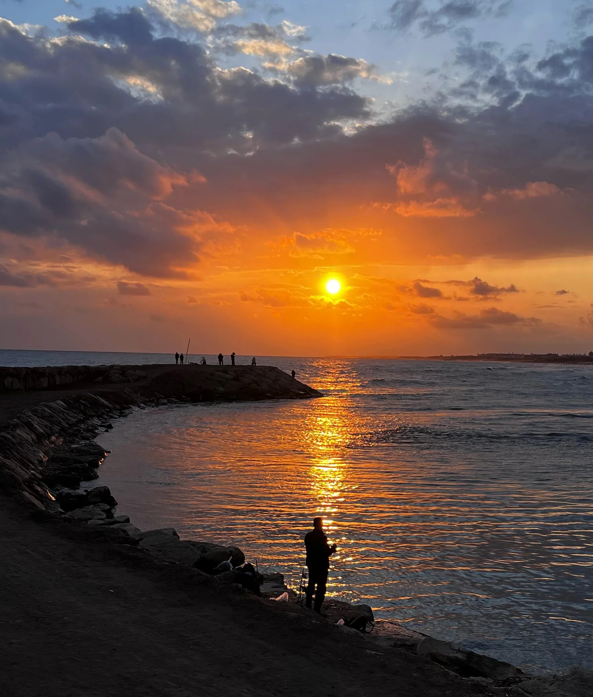 Закат глаз. Конец дня закат. Алтай закат. Закат на краю. Фотографирую закат фото.