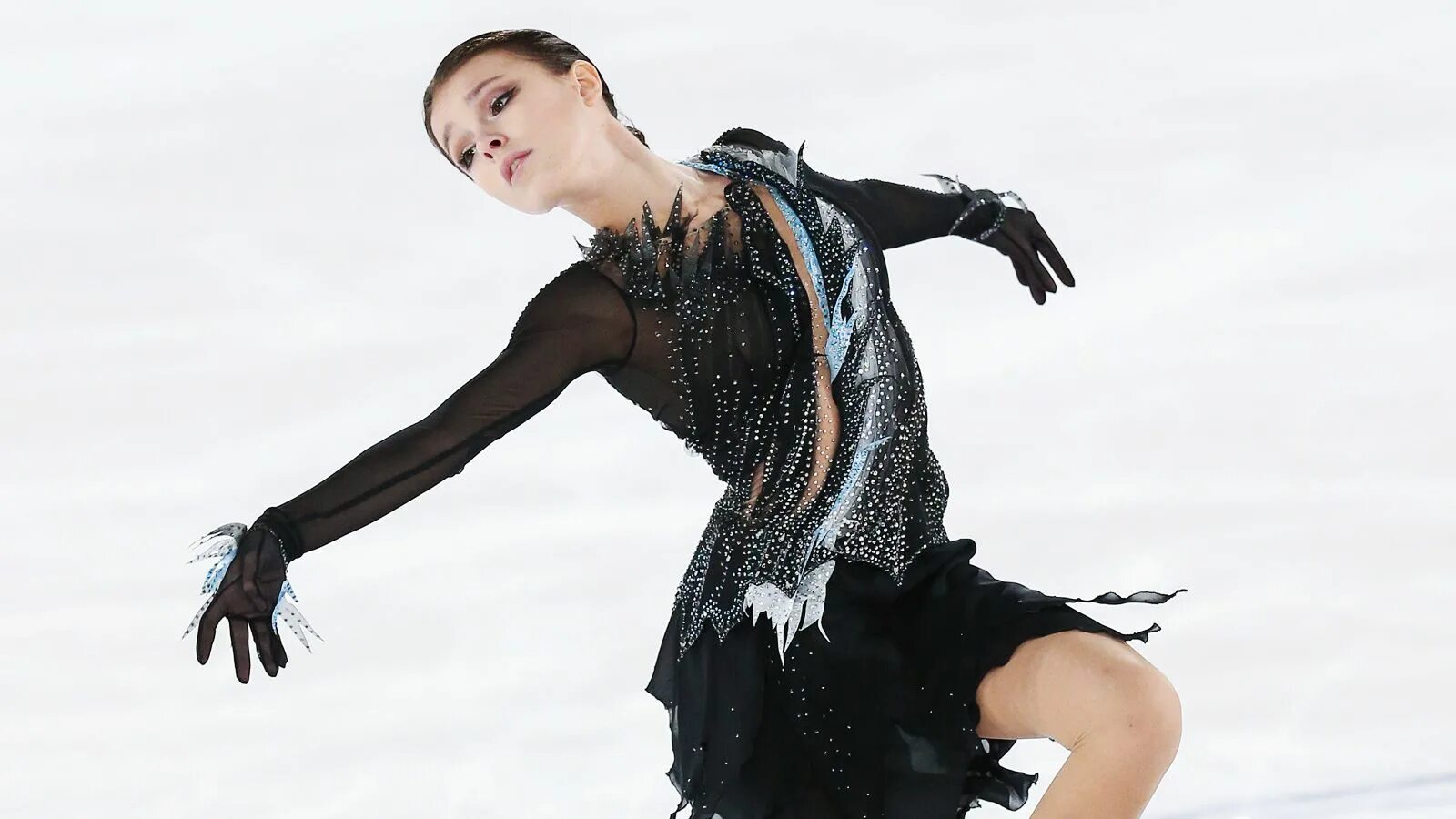 Анна щербакова восток программа. Щербакова анна фигурное катание 2021. Музыка программы щербаковой. Щербакова фигуристка. Анна станиславовна щербакова.