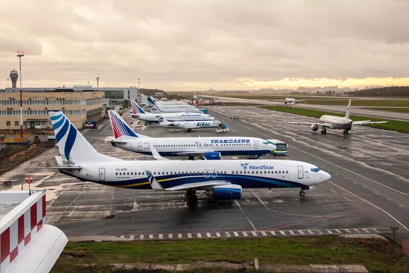 аэропорт пулково санкт-петербург. су-30см вмф. Pulkovo airport saint petersburg samolyot. аэропорт пулково самолеты. самолет спб москва.