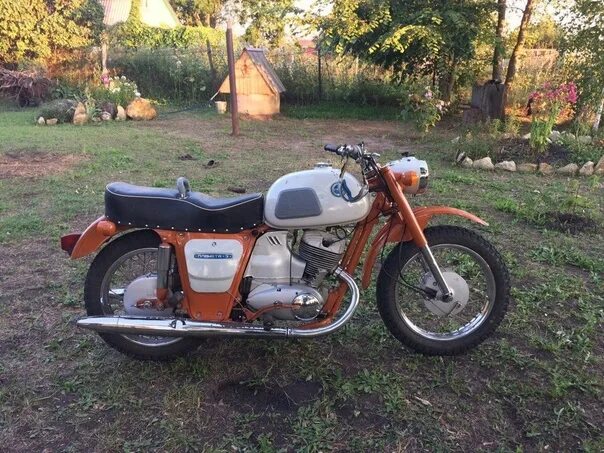 Иж восход 1966. Иж jawa. Мотоцикл ява,иж, чезет. Мотоцикл иж минск. Советский мотоцикл иж юпитер 5.