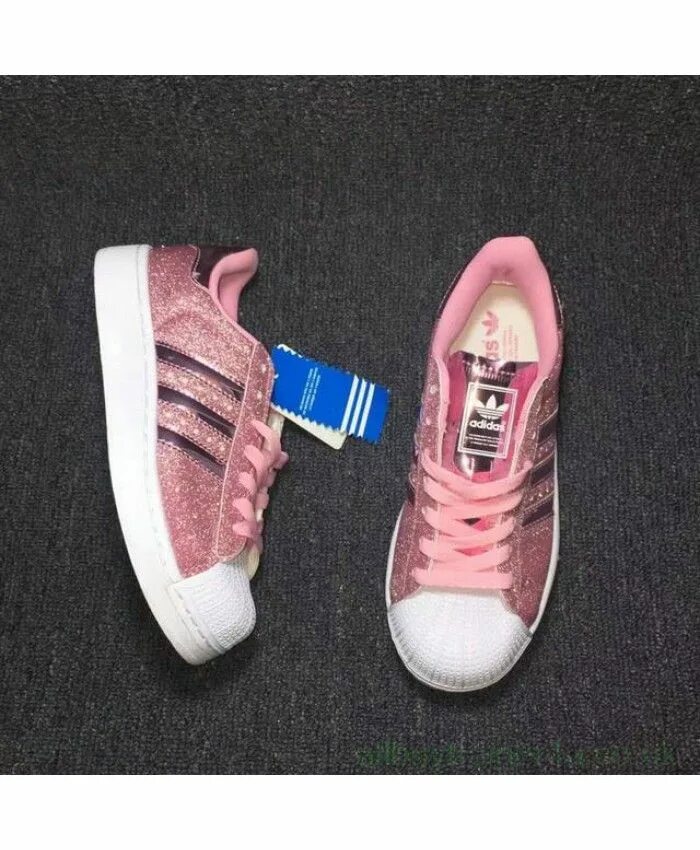 Адидас с розовыми полосками. Adidas Superstar Pink. Adidas Superstar женские розовые. Adidas Superstar glitter. Adidas суперстар женские блестящие.