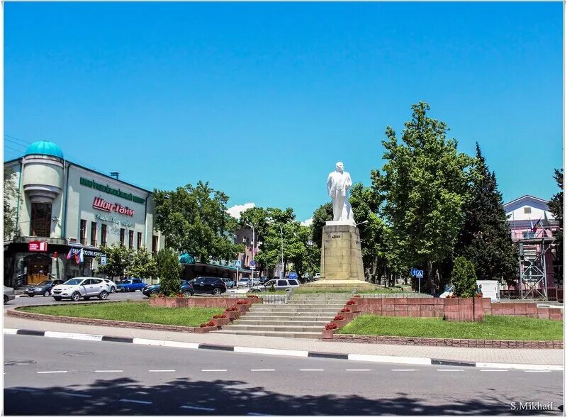 Туапсинский центр. Туапсе центр города. туапсе достопримечательности. площадь города туапсе. площадь ленина туапсе.