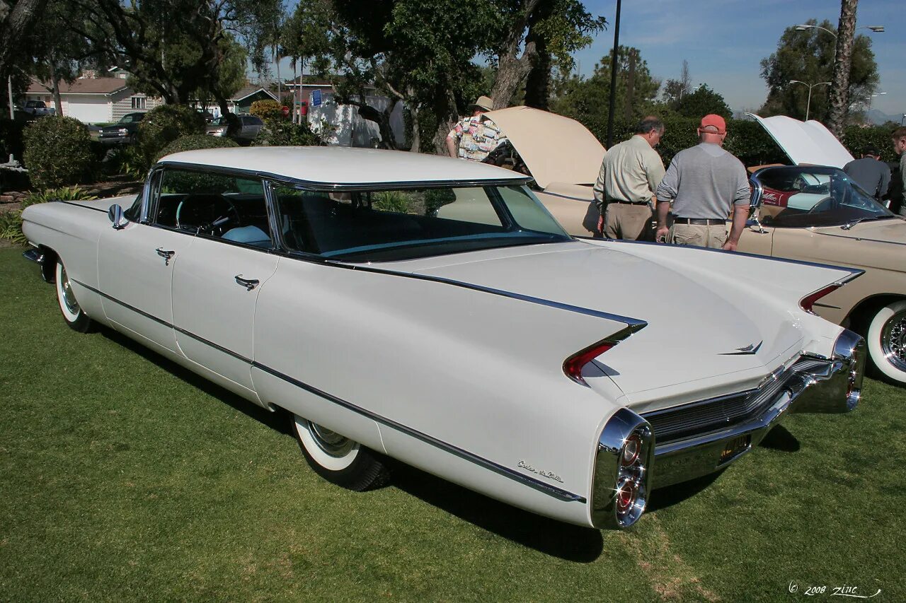 Кадиллак эльдорадо 1960. Кадиллак deville 1960. Cadillac 1960. Кадиллак девиль 1960. Кадиллак купе девиль 1959.