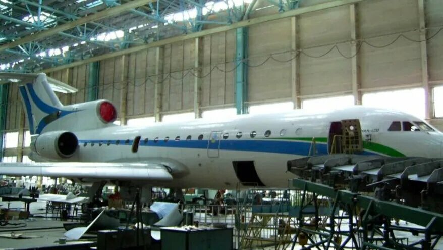 Ао «смоленский авиационный завод». Авиастроительный завод в смоленске. Авиационный завод смоленск. Авиастроительный завод в смоленске. Авиазавод смоленск вакансии.