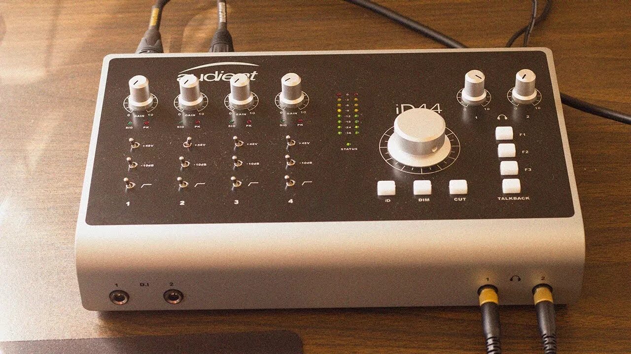 Audient 24. Audient id44 mkii. audient id44 mk2. audient id14 mkii inside. audient id14 inside.