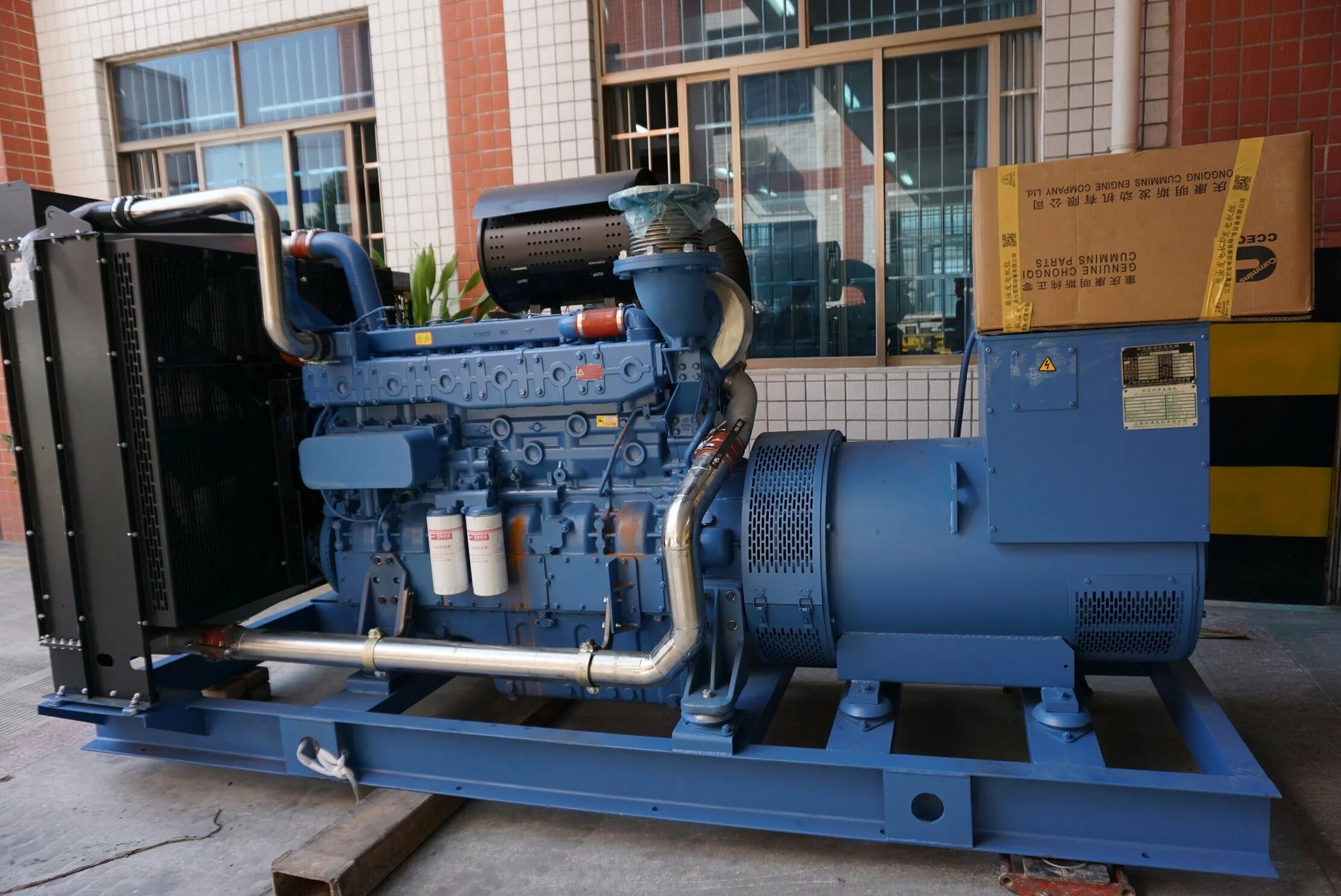 Diesel generators. Судовые дизель-генератор азда 200 квт. yc 9800 diesel generator. sti 250 дизель-генератор. дизельный генератор gs250 2a.