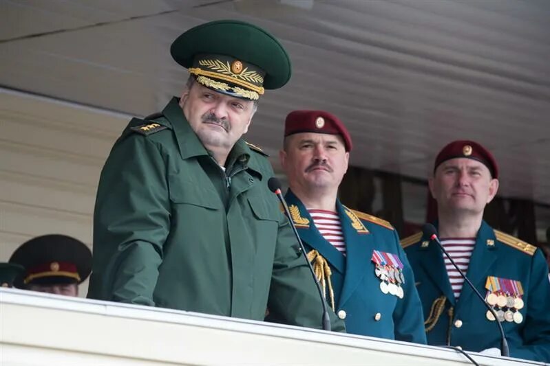 Росгвардия парадная. Виктор рябов росгвардия. меликов одон командир дивизии. парадная форма в рлсгвардии. парадная форма росгвардии.