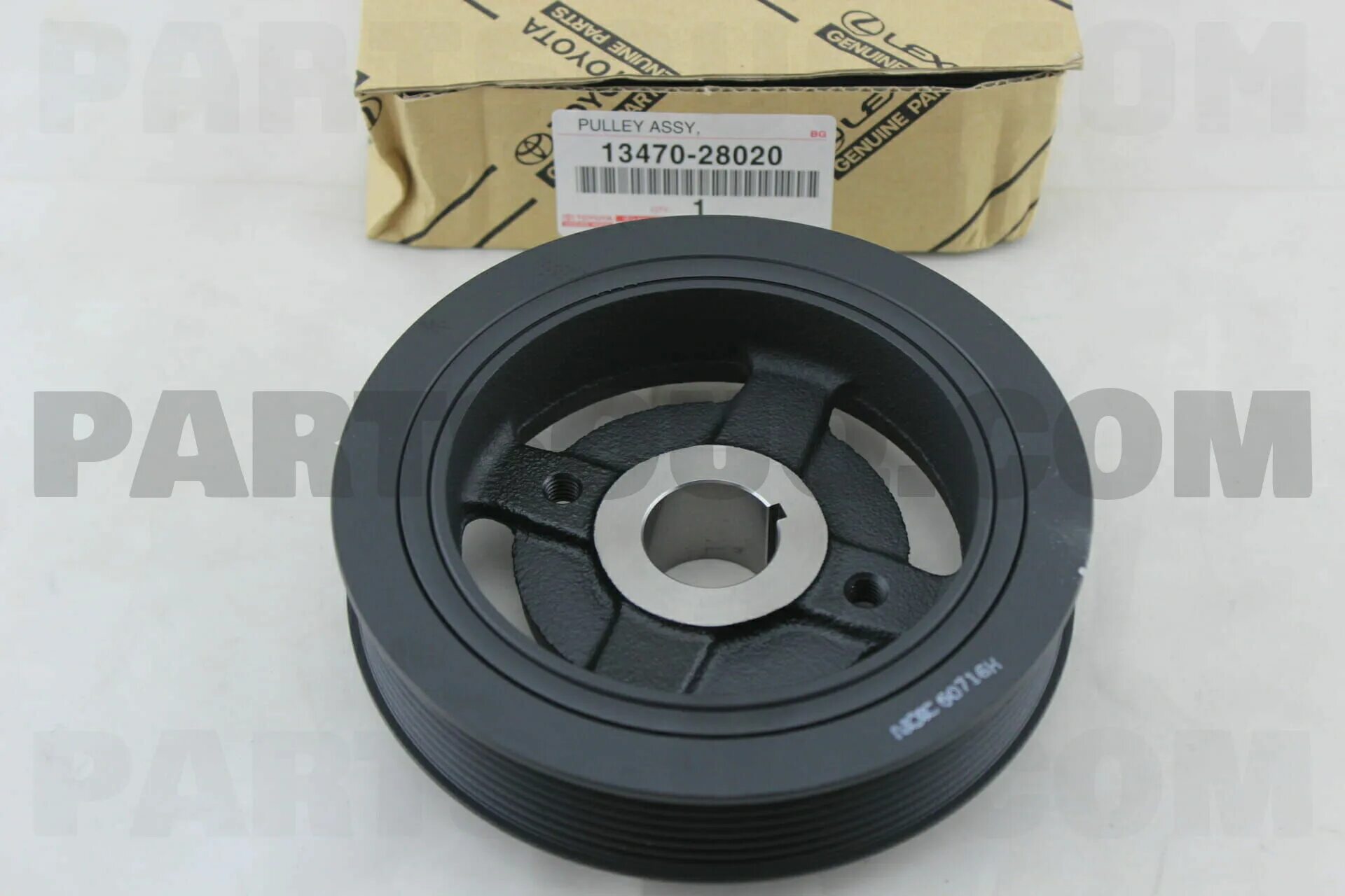 Шкив коленвала под ремень toyota ipsum. Шкив тойота камри. Шкив коленвала sv30. Шкив тойота камри. Шкив коленвала на 3s/fse d4.