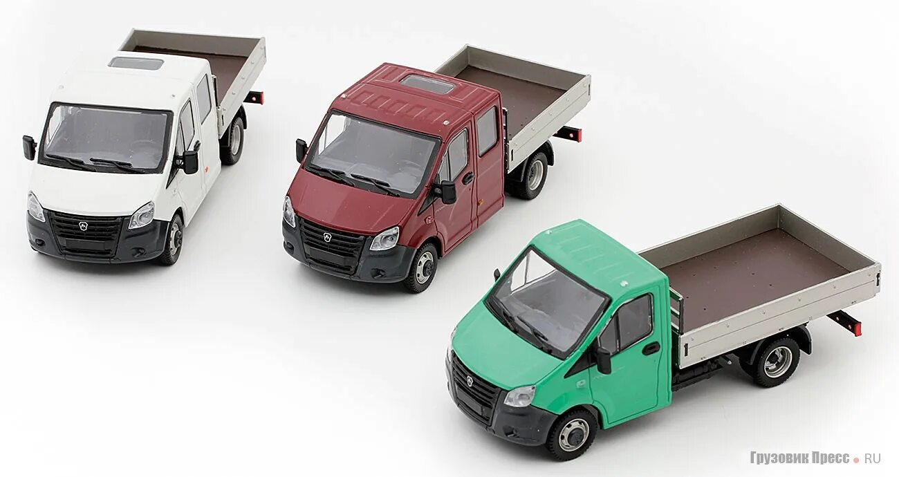 Газель некст масштабная модель 1. Модель газель некст 1 43. Масштабная модель газель некст. Моделька газель некст. Моделька газель некст.