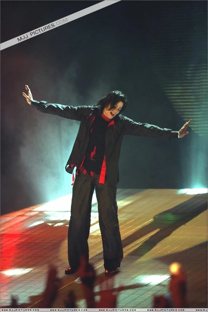 Песни майкла джексона earth. 1996 Год Michael Jackson. Michael Jackson - Earth Song 1996.