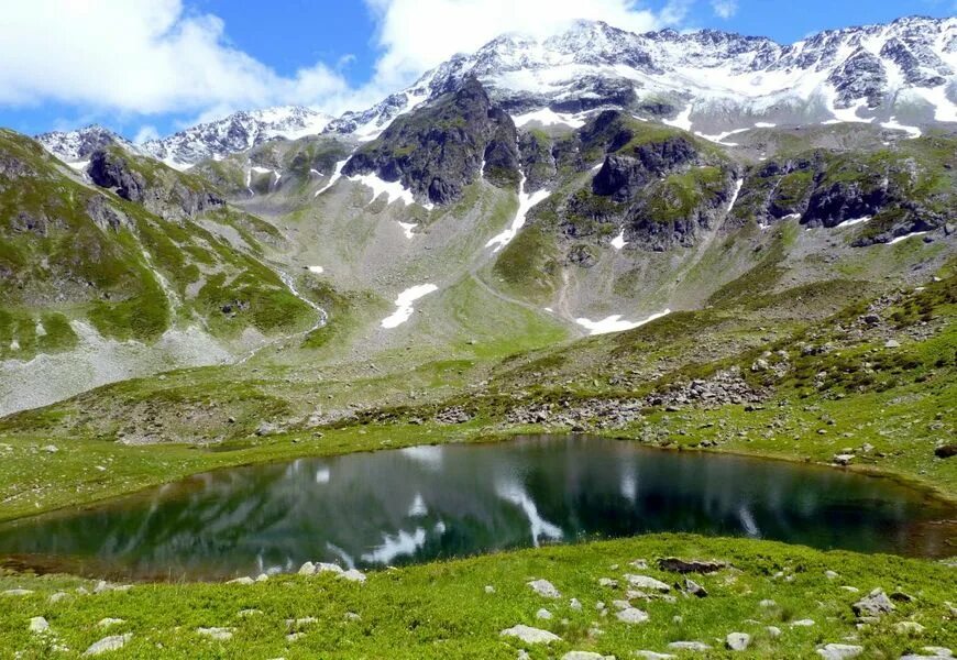 Овернь Рона Альпы. Овернь-Рона-Альпы Франция. Auvergne-Rhone-Alpes природа. Регион Рона Альпы.