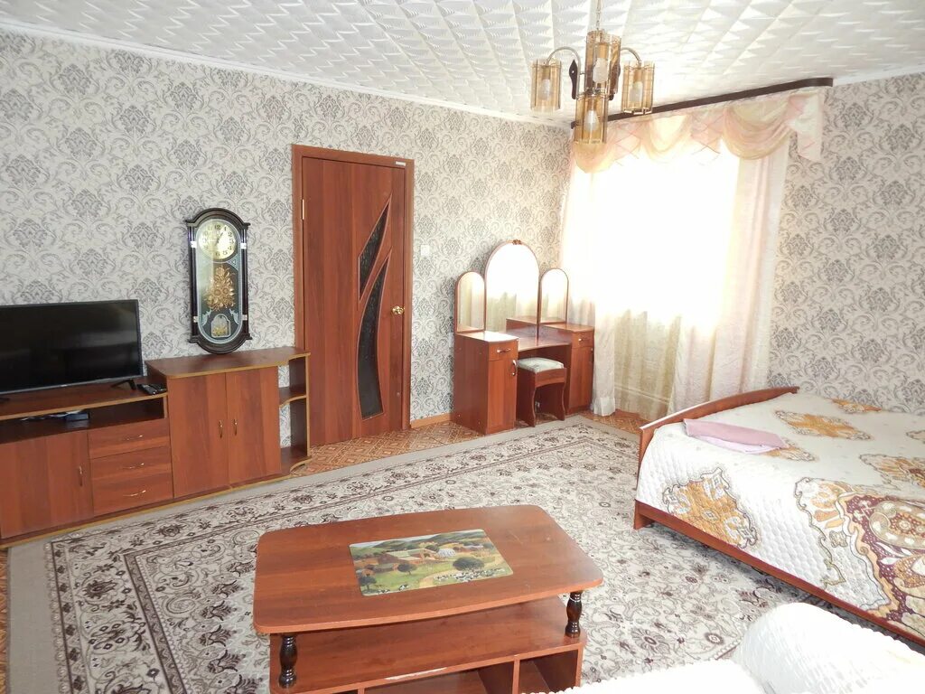 торез микрорайон 1. гостиница аэропорт шахтерск. сутчни квартира. шахтерск посуточно. суточные квартиры улица жд вокзал.