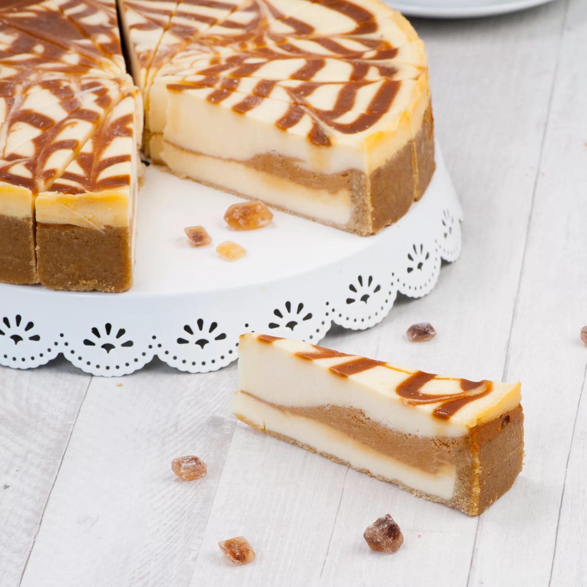 Чизкейк чизберри классический. Чизкейк cheeseberry new-york. Чизкейк cheeseberry new-york. Карамельный чизкейк маккафе. Чизкейк нью-йорк классический.