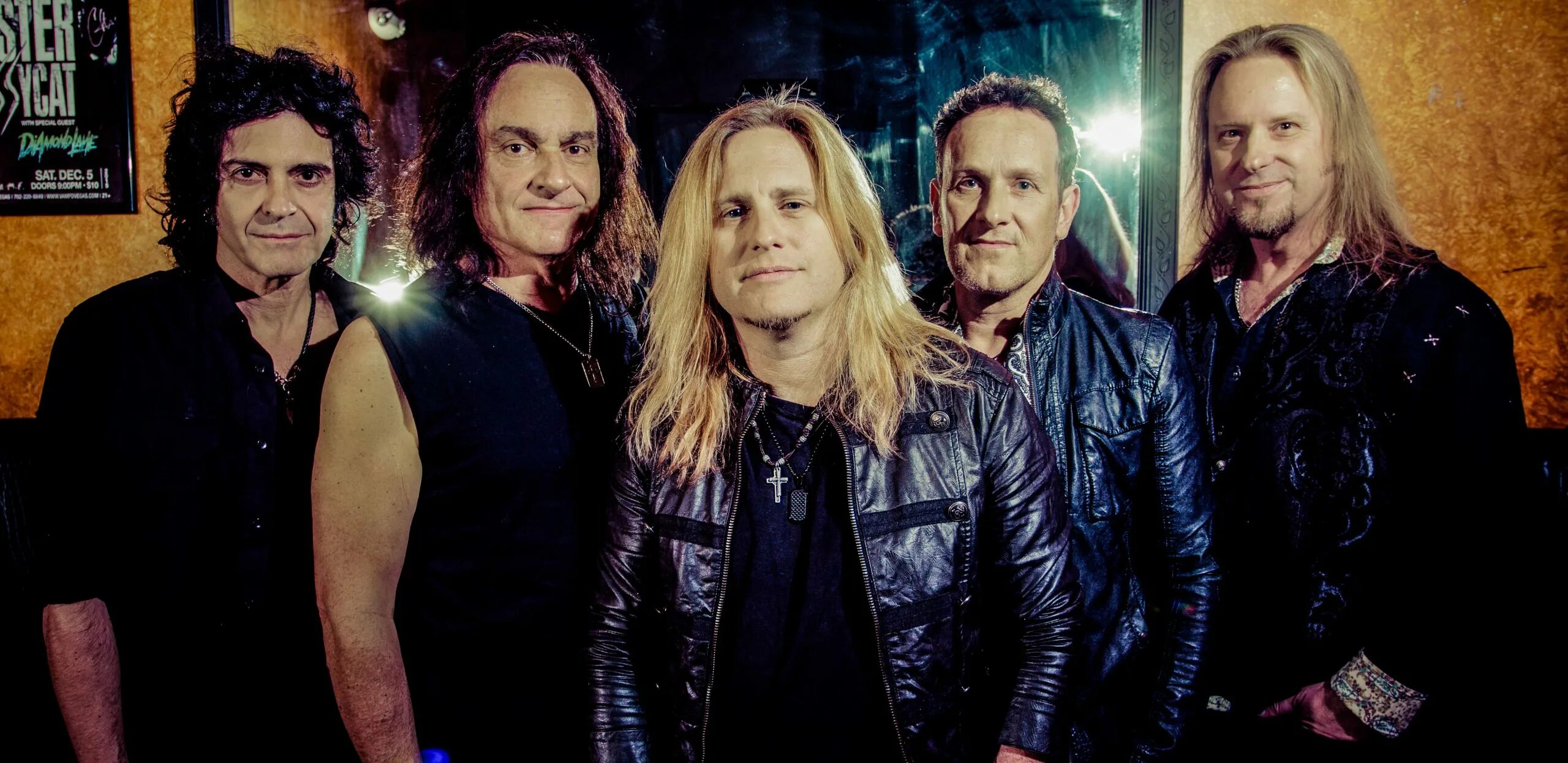 Last in line. Last in line группа. dio the last in line 1984. last in line &quot;heavy crown&quot;. last in line heavy crown 2016.